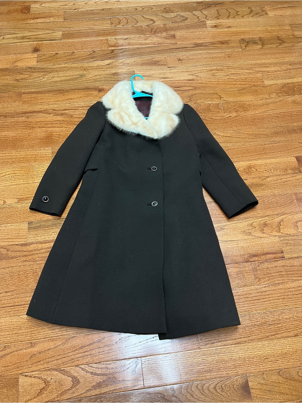 Green Women's Wool Coat with Cream Fur Collar- vintage Union tag